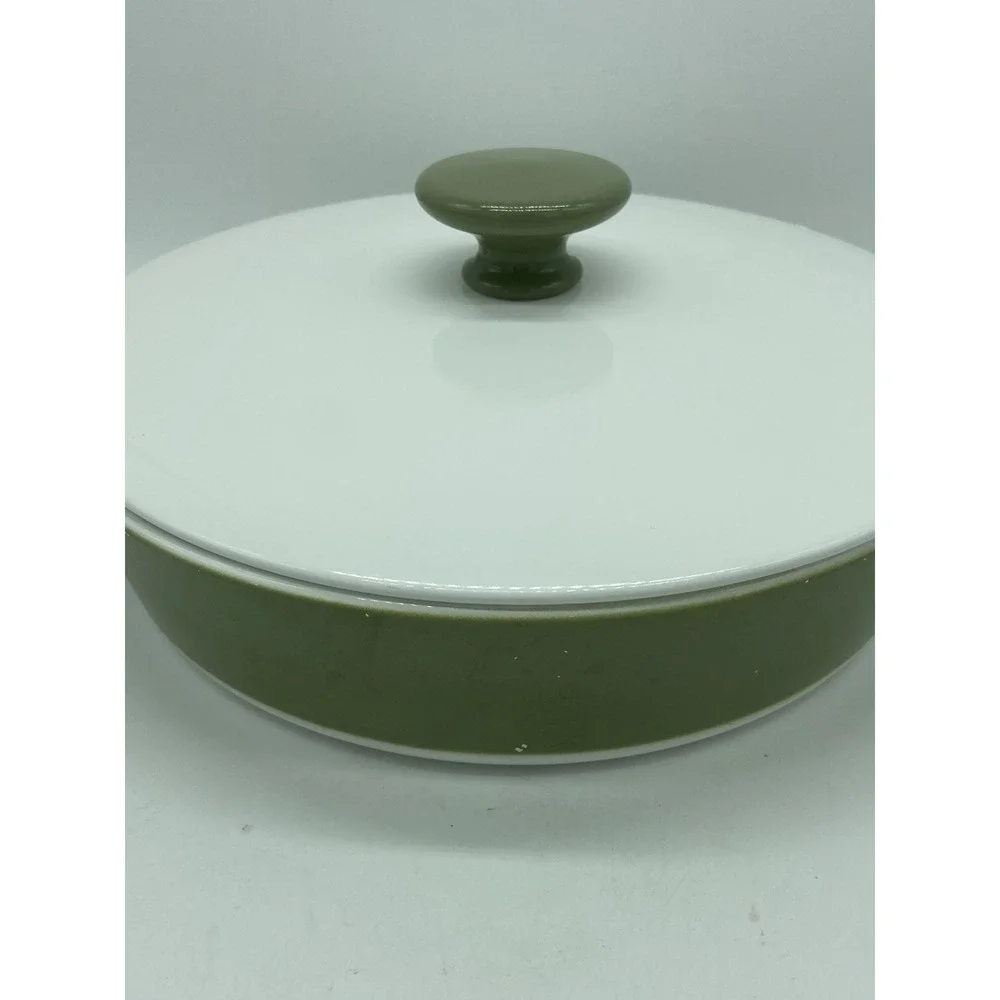 Corning Ware Avocado Green 2.5 QT Casserole Dish With Lid Retro MCM Vintage